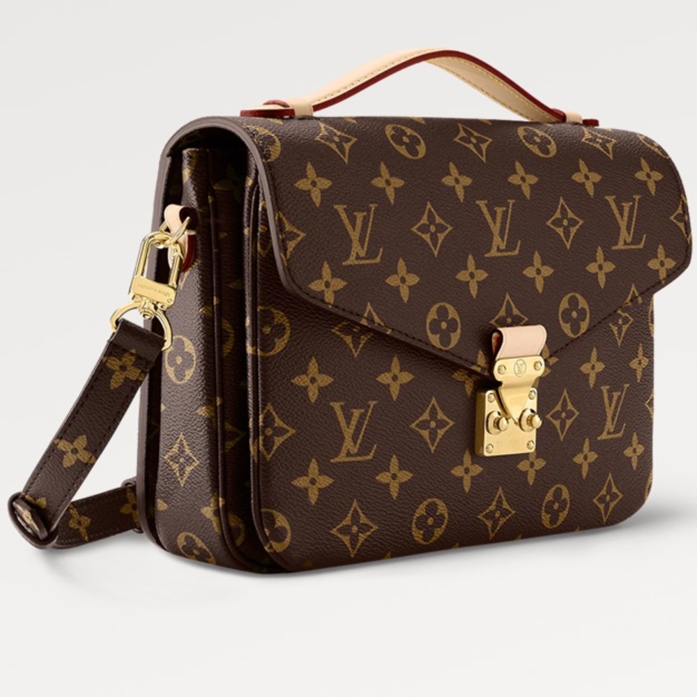 ❌SOLD❌ Louis Vuitton | Pochette Métis Monogram Handbag